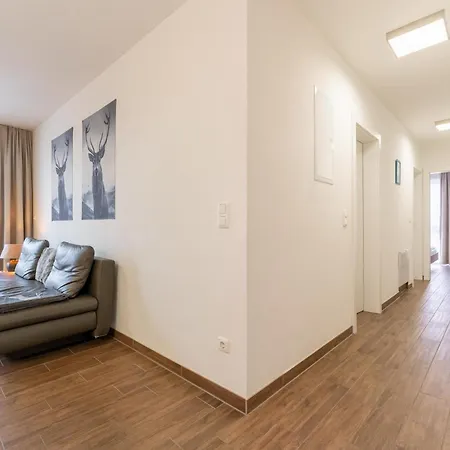 Apartment Emma 2 *